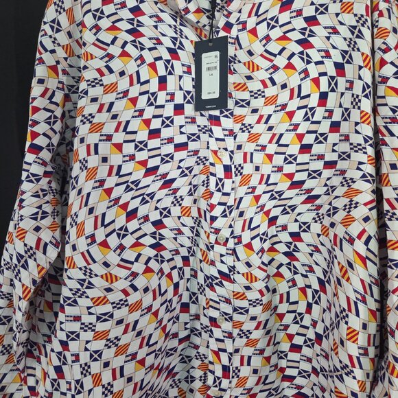 NWT Tommy Jeans Shirt Mens Small White Archive Flag Print Skate Fit Skateboard - Picture 2 of 7